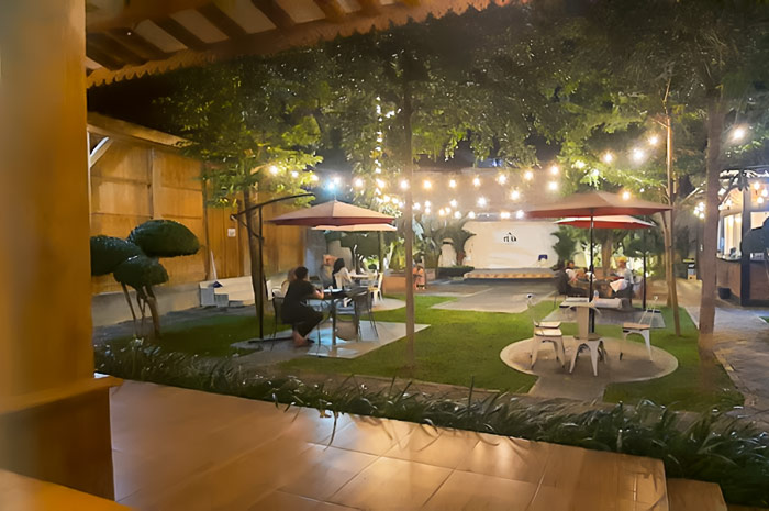 TeKa Coffee & Dine atau Teras Khayangan, salah satu cafe di Kaliwungu Kendal.