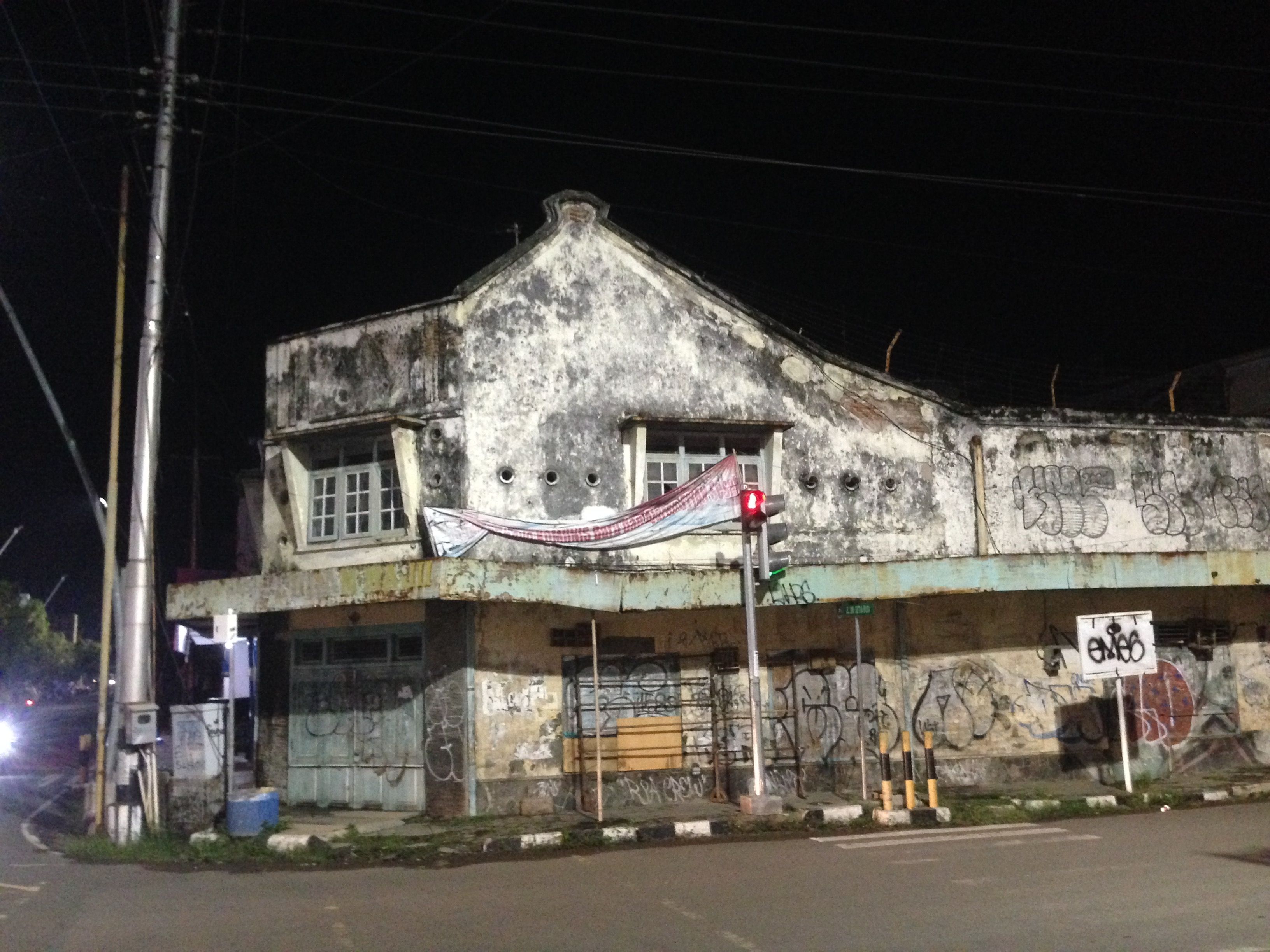 Bangunan Tua eks Toko Oen Tegal
