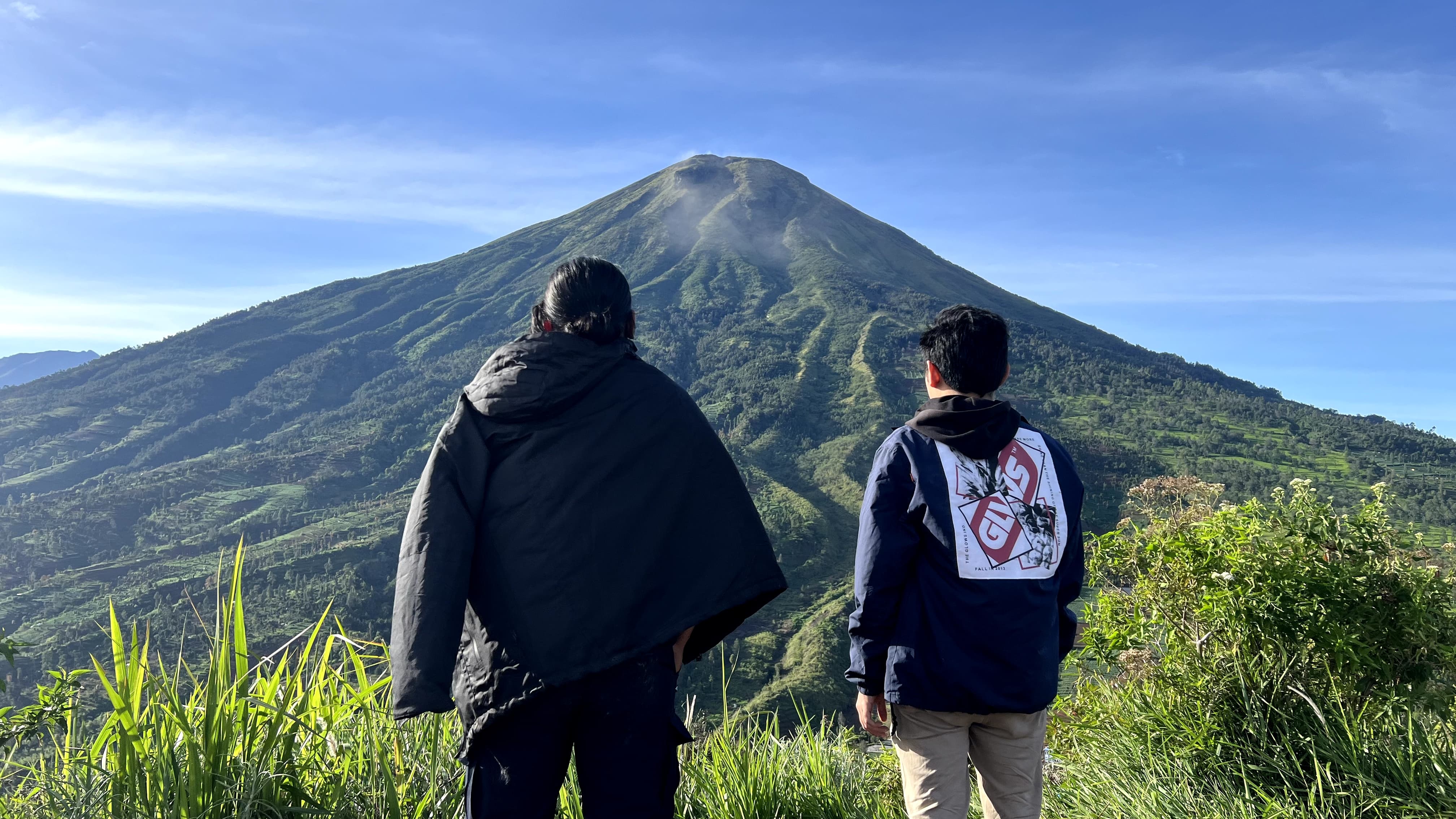 Pemandangan megah bukit Sikendil