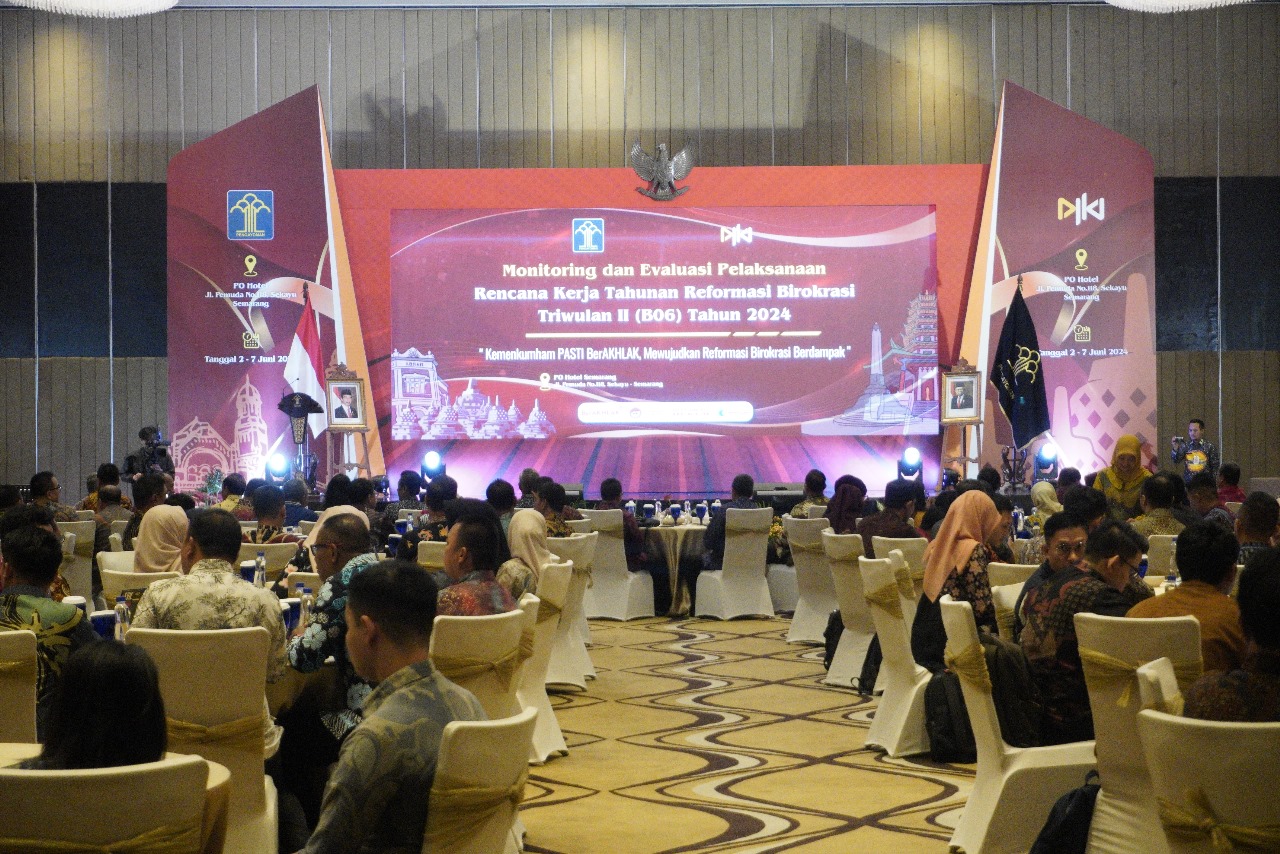 Monitoring dan Evaluasi Pelaksanaan Rencana Kerja Tahunan Reformasi Birokrasi (RKT RB) yang berlangsung di Hotel PO Semarang.