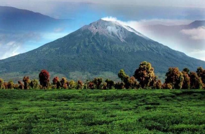 view gunung Kerinci, Jambi, Sumatera