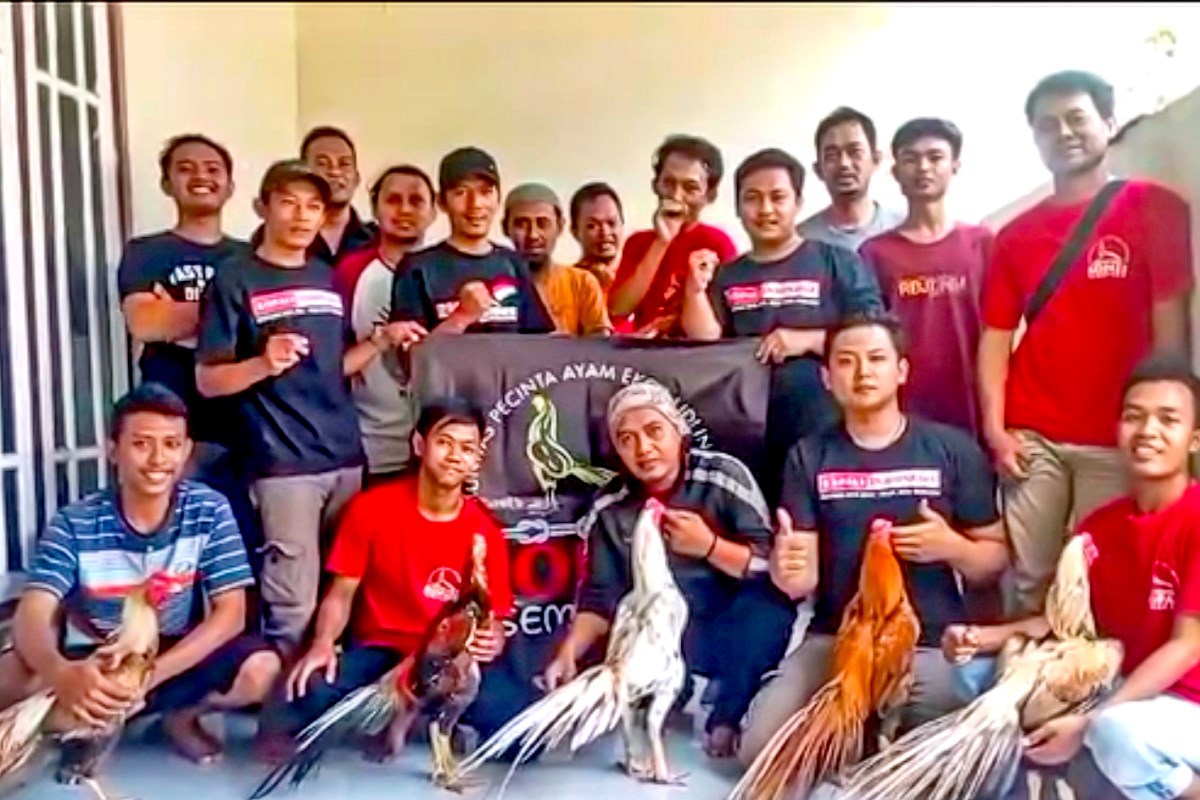 Para anggota Kopali Semarang yang berhasil mendapatkan juara kontes NURFAIK NABHAN/Jawa Pos Radar Semarang&nbsp;