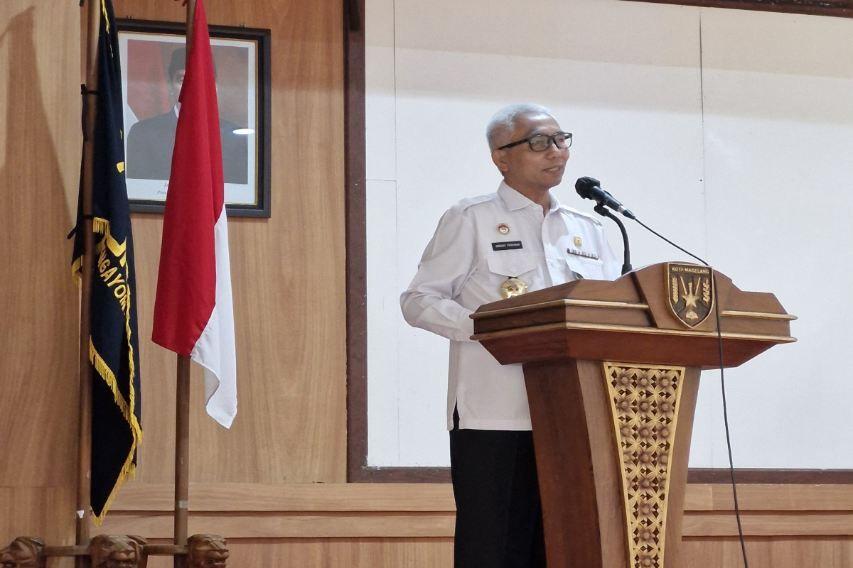 Kepala Divisi Pelayanan Hukum dan HAM Anggiat Ferdinan membuka kegiatan FGD Analisis dan Evaluasi Peraturan Daerah Perda Kota Magelang Sektor Perekonomian dan Perizinan, Rabu (26/6/2024).