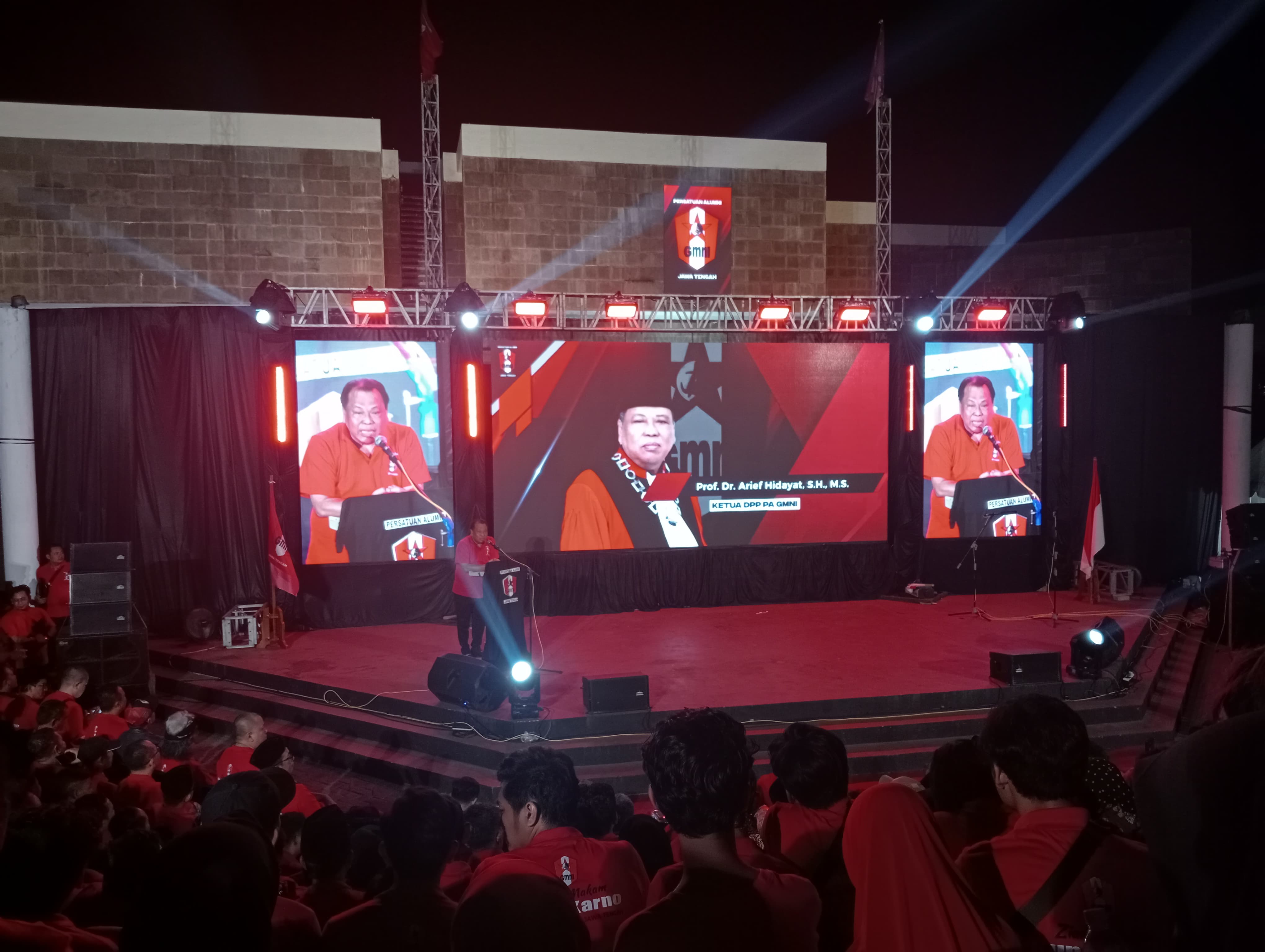 1.500 Kader dan Alumni GMNI Jateng Ziarahi Bung Karno