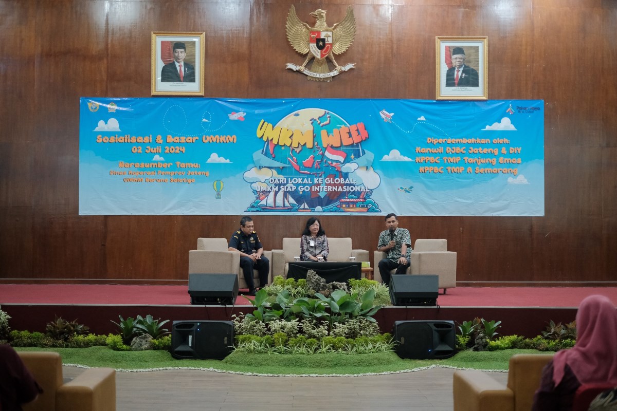 Bea Cukai Semarang berkolaborasi dengan Kanwil DJBC Jawa Tengah dan DIY dan Bea Cukai Tanjung Emas menggelar Sosialisasi Ekspor dan Bazar UMKM pada Selasa (02/07) di Aula Bea Cukai Tanjung Emas.