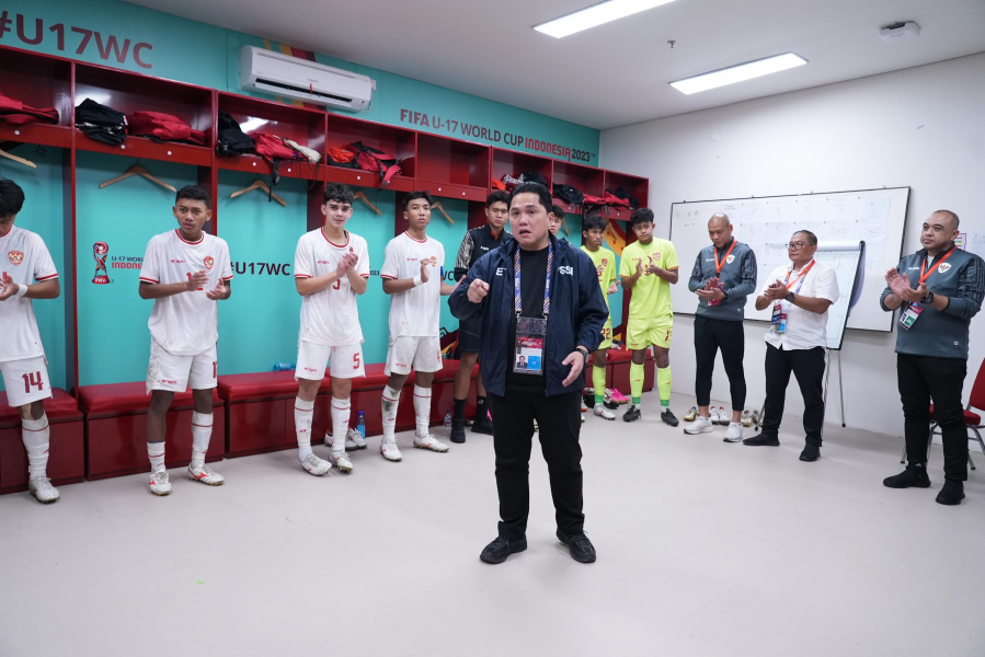 Erick Thohir bersama Timnas U-16