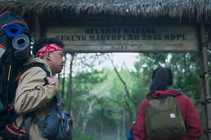 Mengungkap fakta dan mitos misteri Gunung Madyopuro dalam film Sekawan Limo.