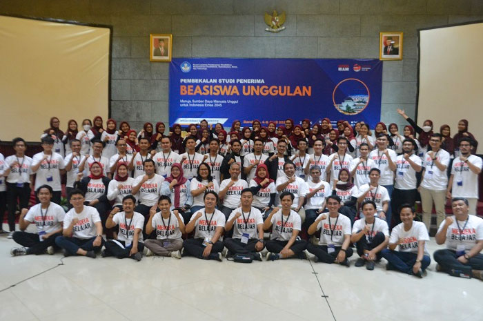 Para penerima Beasiswa Unggulan dari Kemendikbudristek.