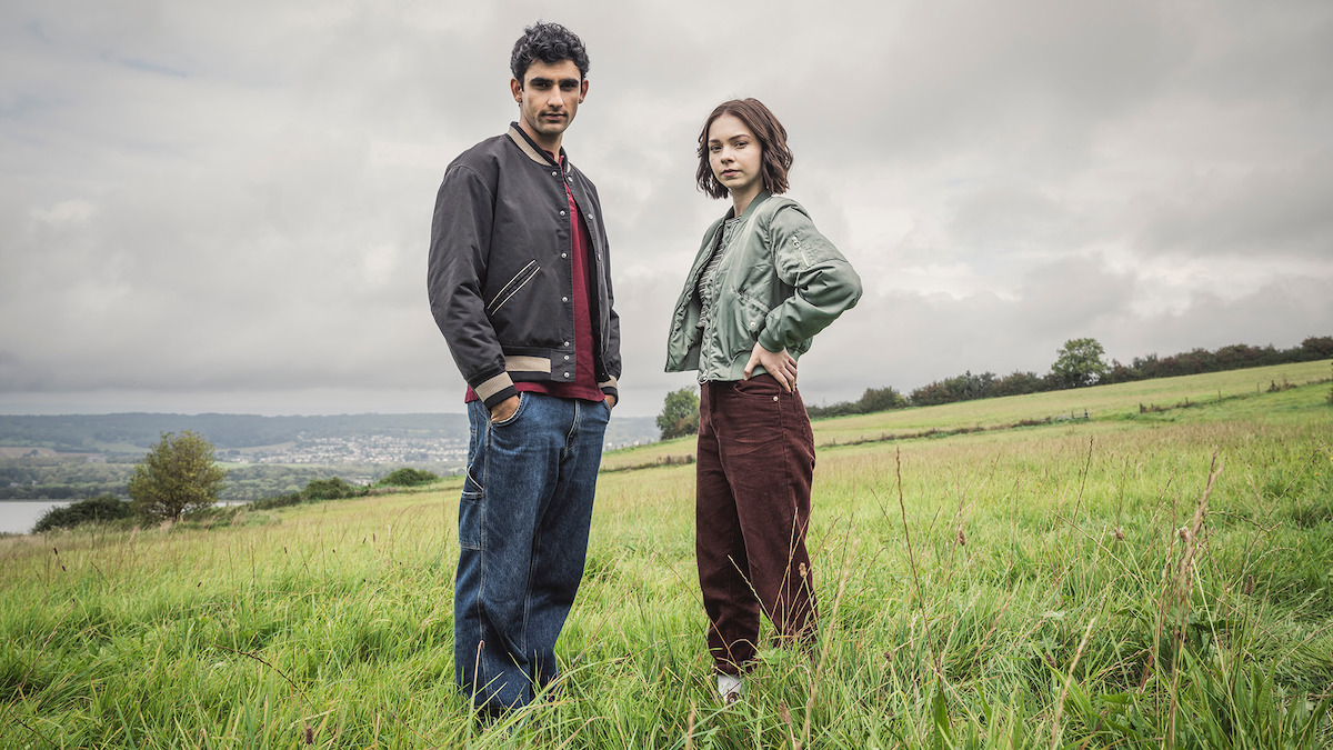 Potret Emma Myers dan Zain Iqbal dalam serial A Good Girl