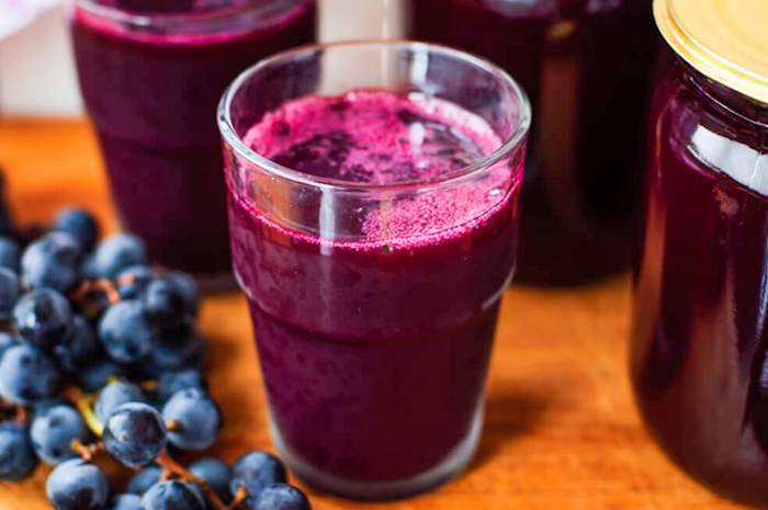Jus buah anggur.