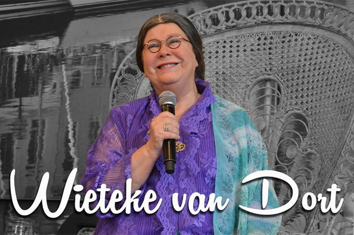 Wieteke van Dort, atau yang dikenal sebagai Tante Lien.