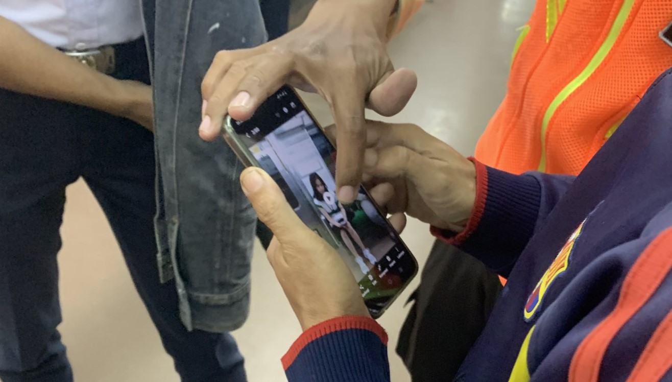 Pelaku Pelecehan yang Tertangkap Mengambil Video Tanpa Izin