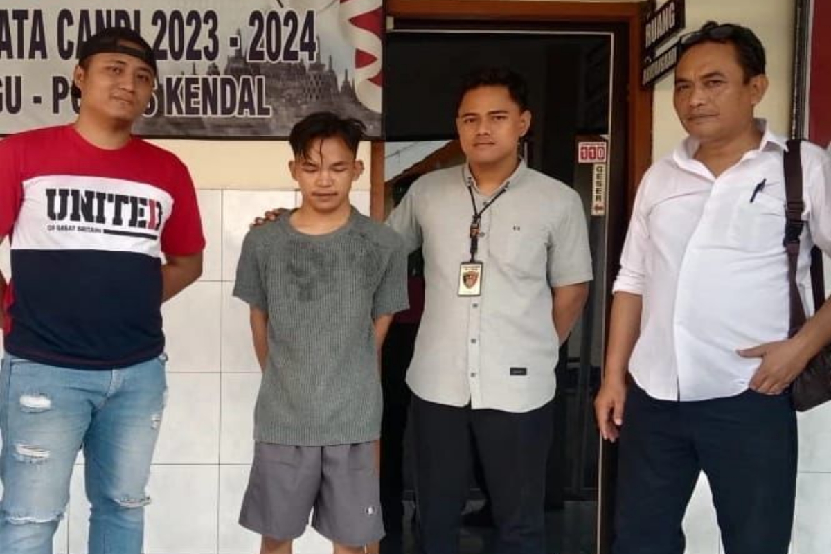 Tersangka penusukan diamankan Polres Kendal. (Istimewa)