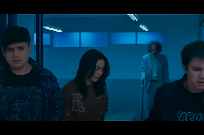 Salah satu scene di film horor Dosen Ghaib Sudah Malam atau Sudah Tahu.