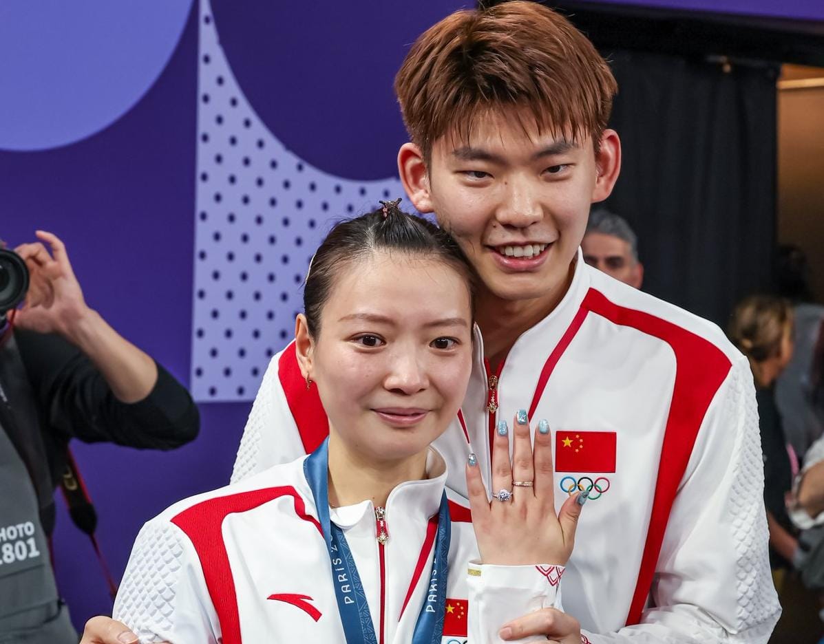 Huang Yaqiong dilamar sang kekasih, Liu Yuchen, pada gelaran Olimpiade Paris 2024