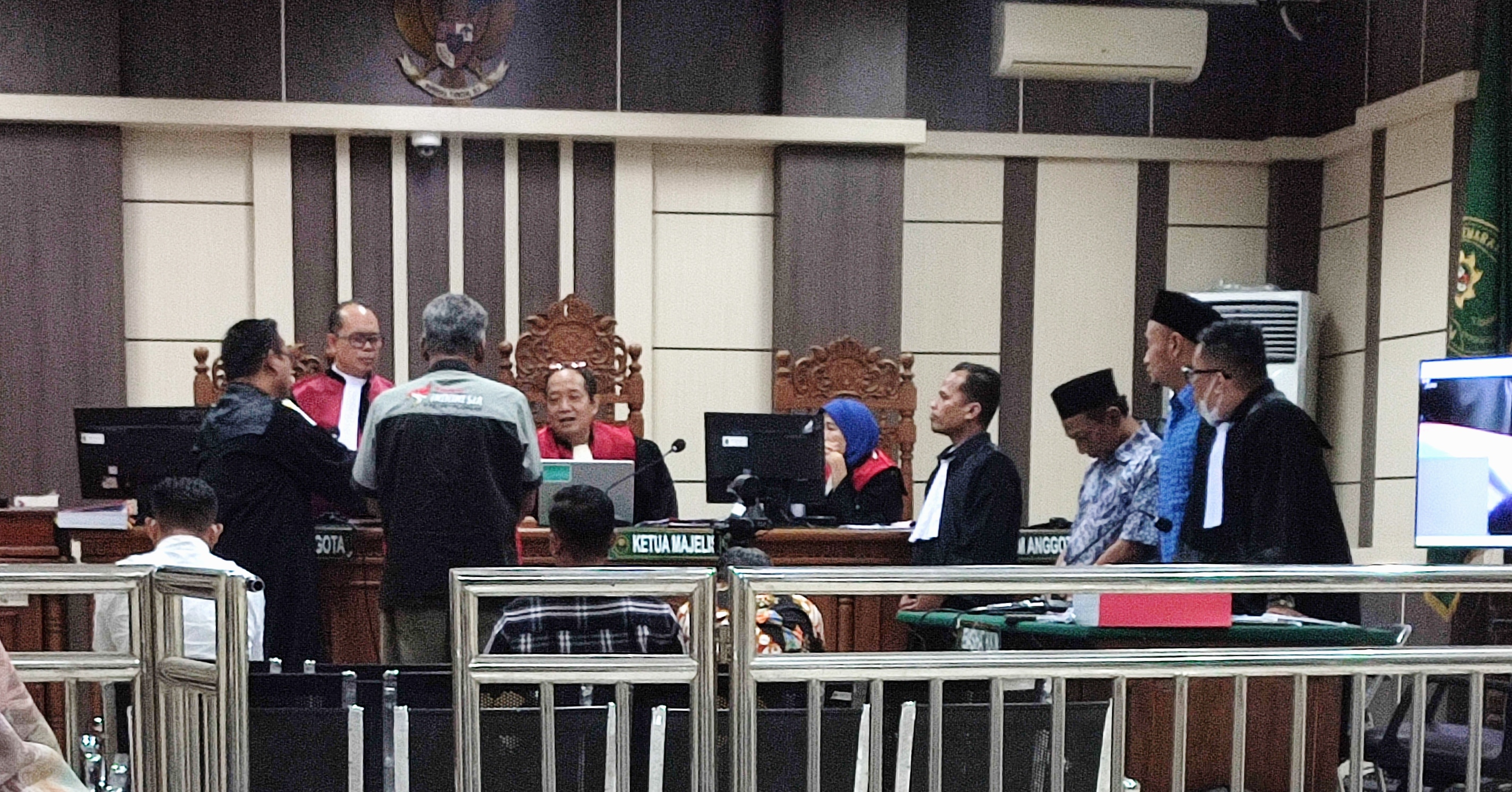 Sejumlah saksi kasus hibah KONI Pekalongan di periksa majelis hakim di Pengadilan Tipikor Semarang, Senin (5/8/2024).
