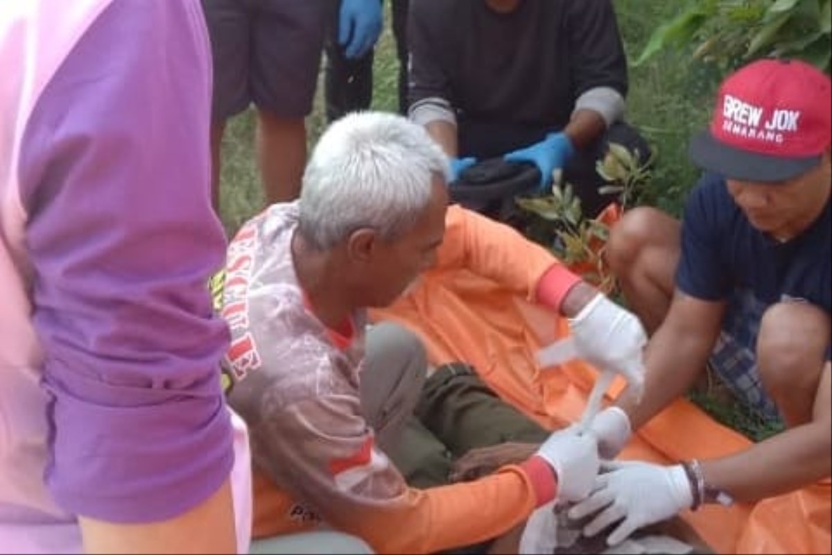 SWY, 69, pria warga Purwoyoso, Kecamatan Ngaliyan ditemukan gantung diri di tower listrik