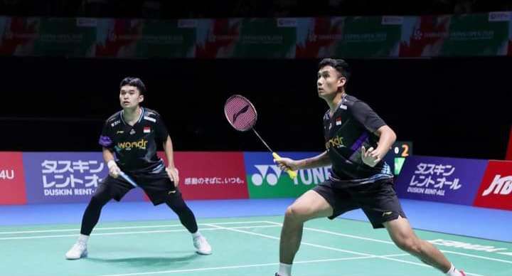 Bertanding di Yokohama Arena, Leo Jolly Rarnando/Bagas Maulana berhasil mengalahkan seniornya, Ahsan/Hendra.