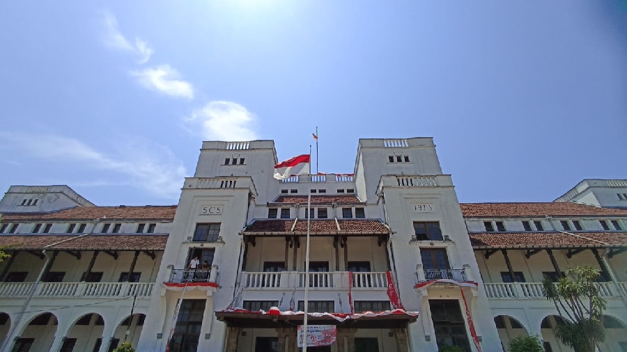 Bagian Depan Gedung SCS Kota Tegal