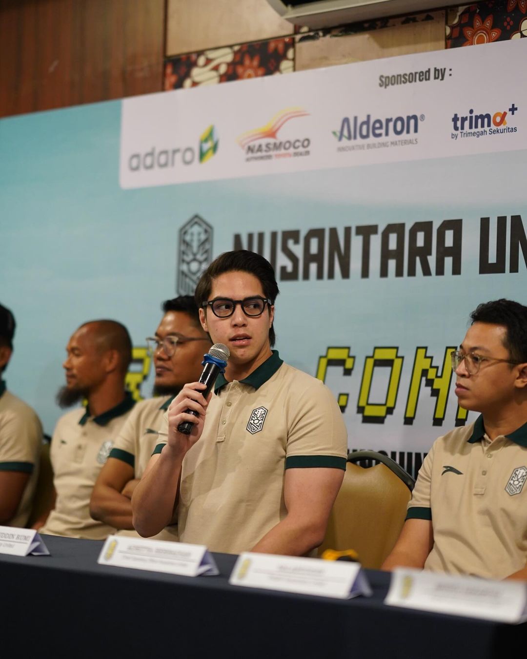 Presiden Nusantara United, El Rumi