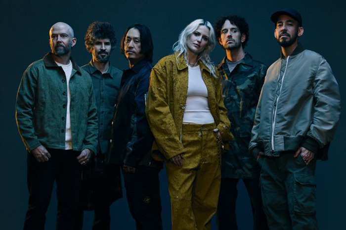 Linkin Park kembali ke panggung musik dengan vokalis baru.