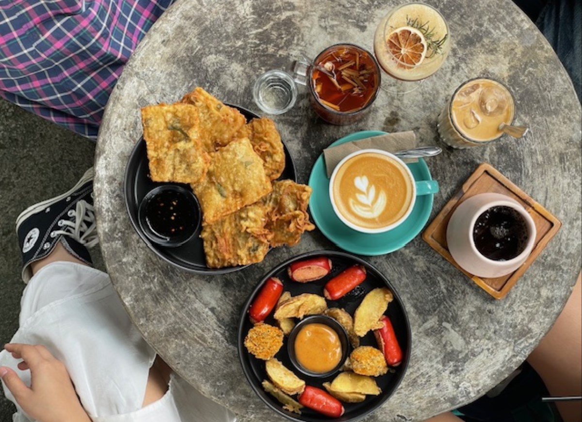 Menu makanan di Lodji Londo Coffee Bergas. Maria Novena/Jawa Pos Radar Semarang