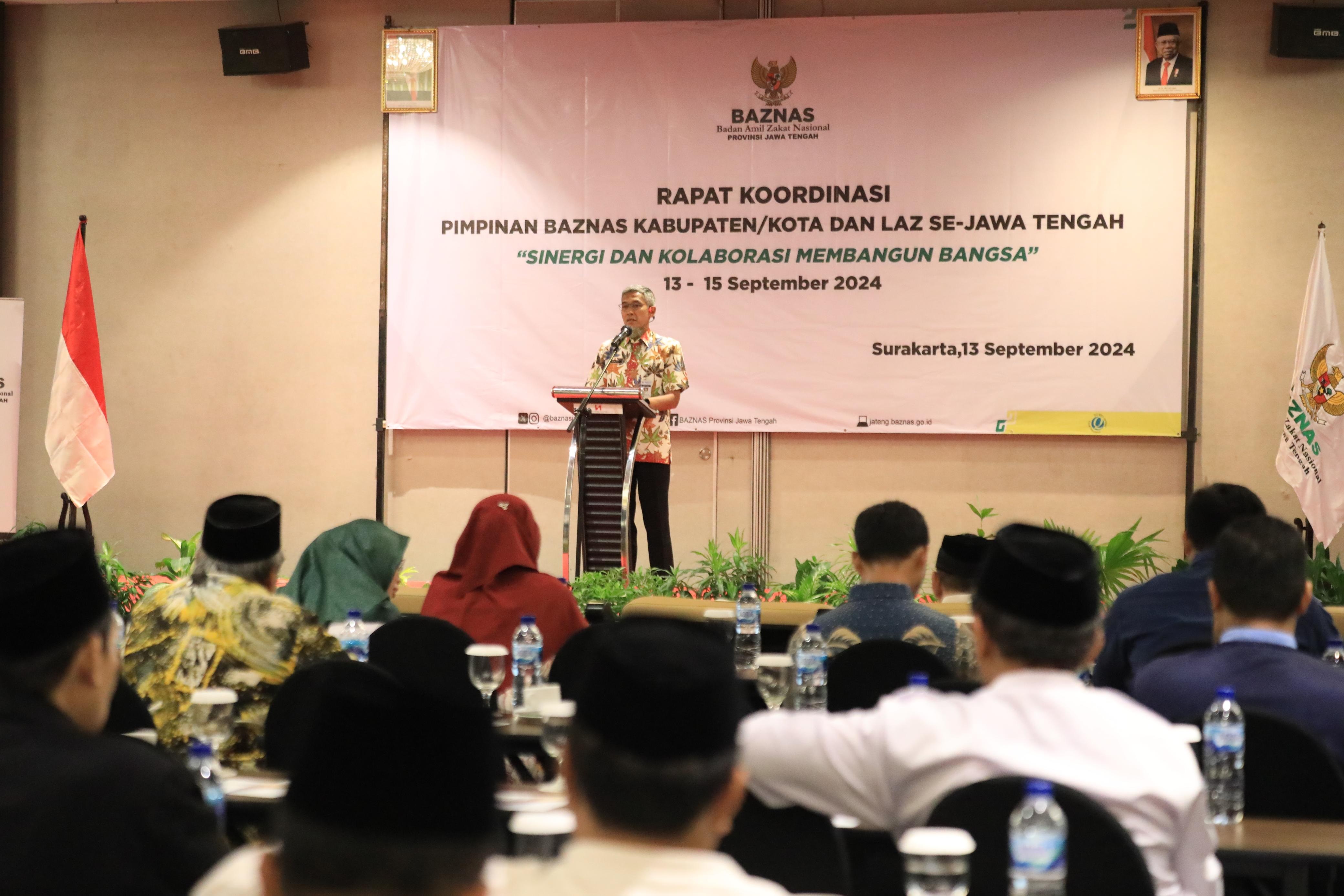 Pembukaan rapat koordiansi Baznas Kabupaten/Kota dan Lembaga Amil Zakat (LAZ), di Hotel Swiss Belinn Saripetojo Solo, Jumat, 13 September 2024 malam.