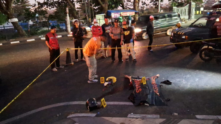 Tim Inafis dari Polrestabes Semarang melakukan oleh TKP di Jalan Kelud Raya, Sampangan, Kota Semarang, Selasa (17/9/2024)