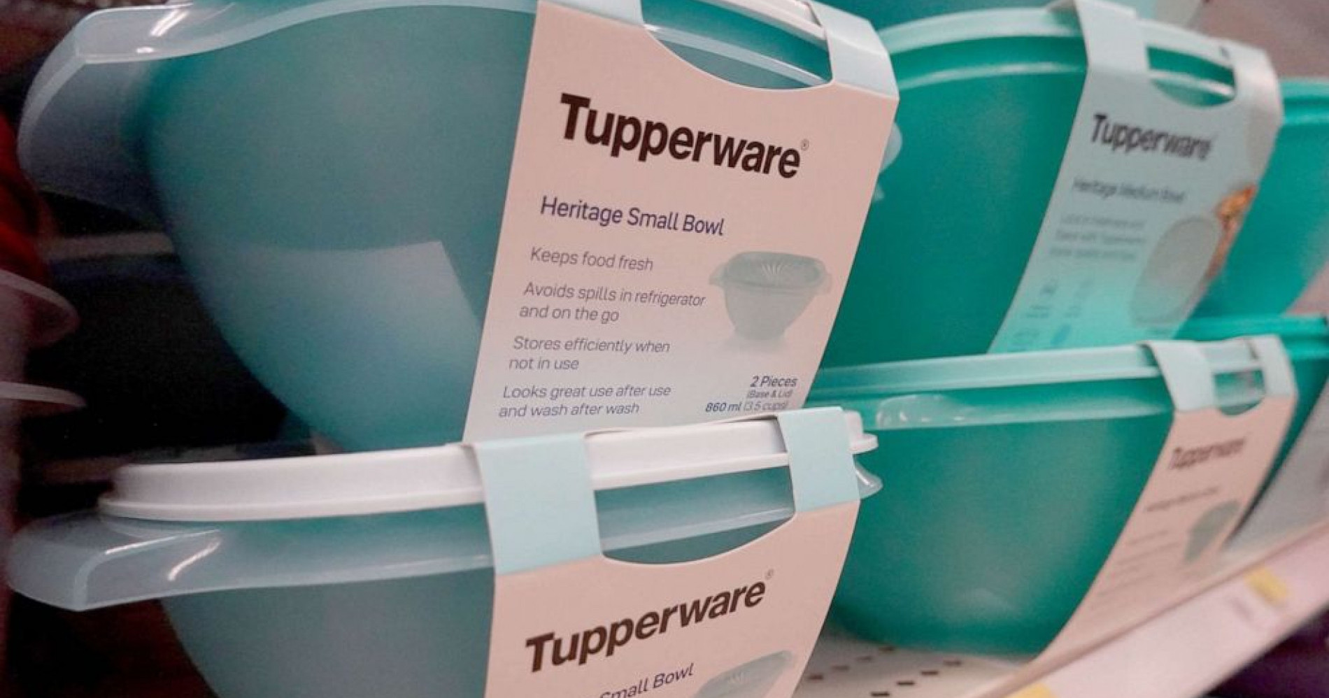 Tupperware Brand bangkrut.