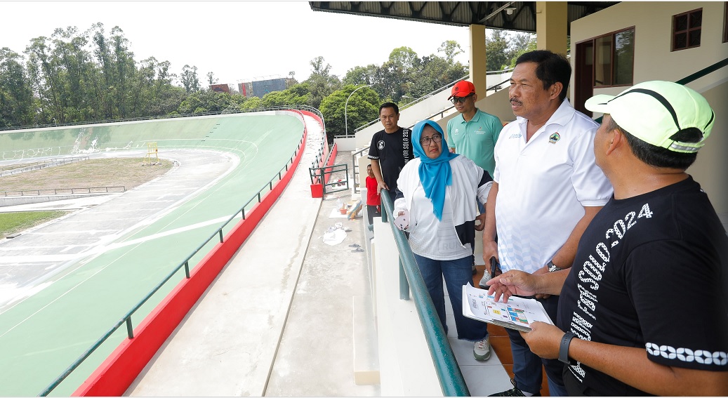 Pj. Gubernur Jawa Tengah, Nana Sudjana meninjau langsung sejumlah venue pertandingan, pada Minggu, 22 September 2024.
