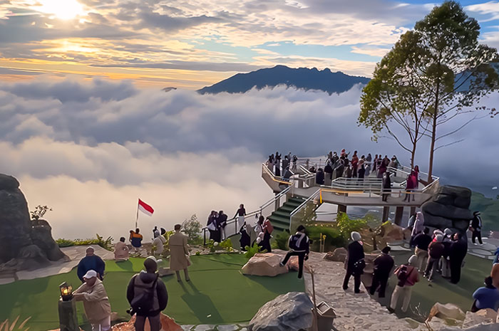 Taman Langit Dieng, serasa surga berada diatas awan Wonosobo.