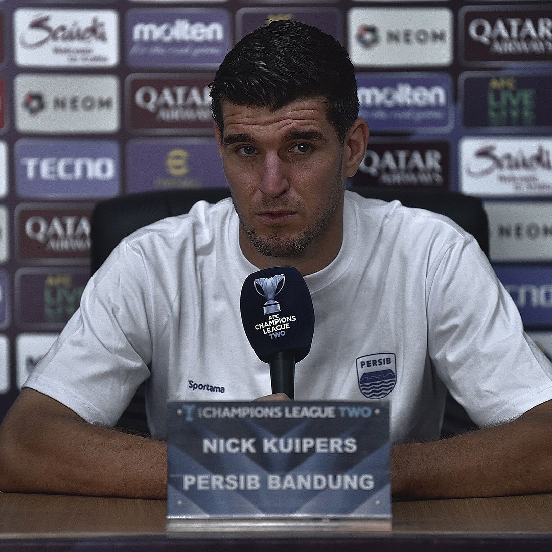 Bek Persib, Nick Kuipers