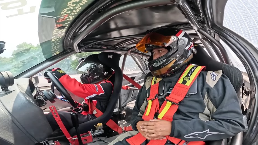 Farrel Drifting With Fitra Eri