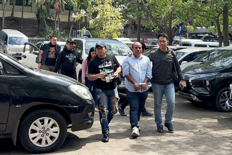 Pelaku DPO Anggit Marpaung saat digelandang ke Mapolda Jateng, Jumat (27/9/2024)