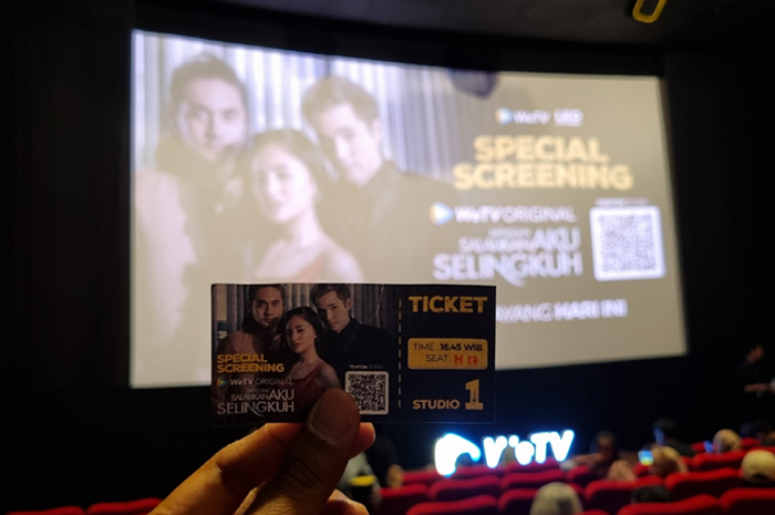 Serial film Jangan Salahkan Aku Selingkuh WeTV saat premier episode perdana.