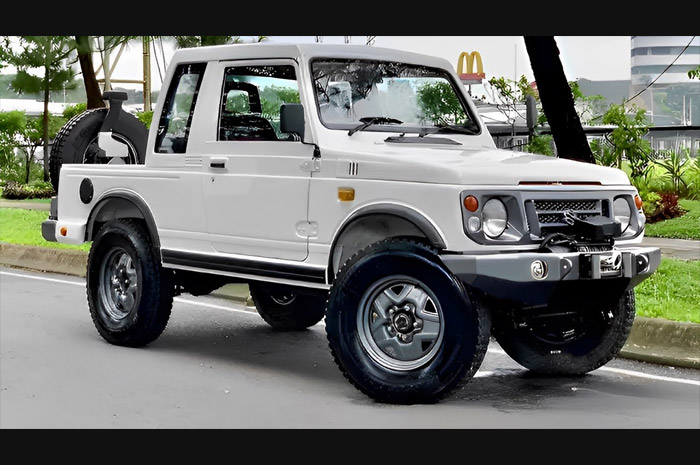 Suzuki Jimny Caribian 1.4 MT 4x4 tahun 2004.
