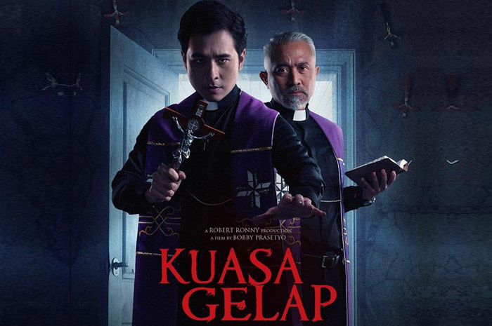 Poster film horor Kuasa Gelap.