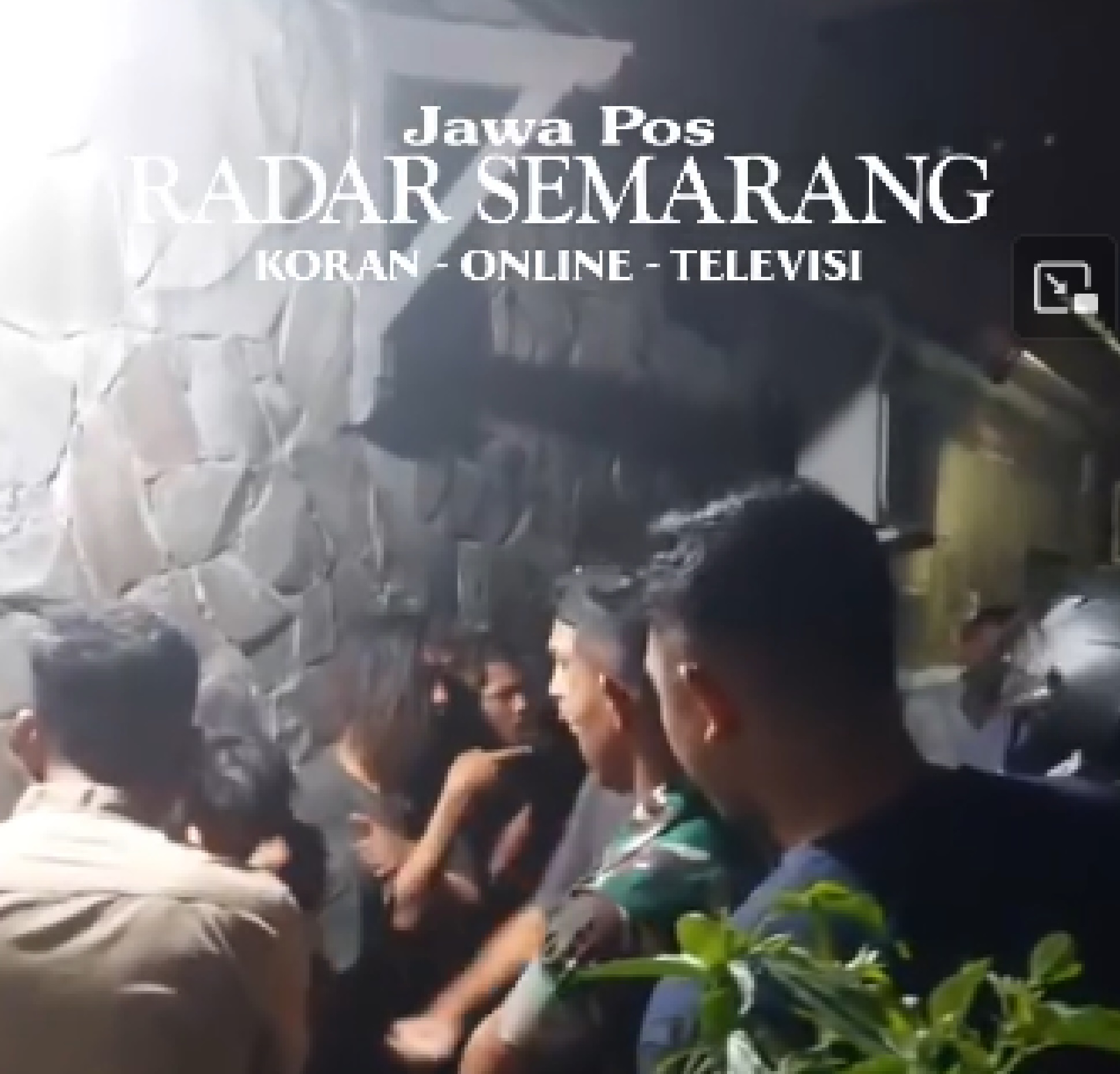 Video yang viral di Srondol Kulo, Banyumanik,Kota Semarang, Minggu (6/10/2024) malam.