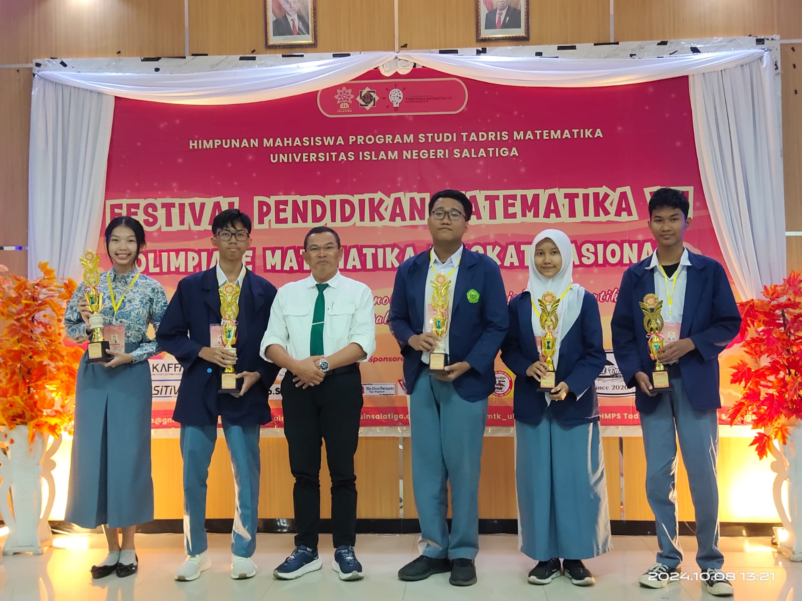 Prof. Dr. Rasimin, M.Pd., Dekan Fakultas Tarbiyah dan Ilmu Keguruan (FTIK) UIN Salatiga, saat menghadiri Olimpiade Matematika Nasional yang diselenggarakan oleh Himpunan Mahasiswa Program Studi (HMPS)