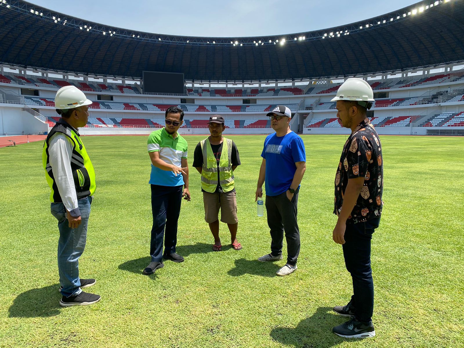 Panitia Pelaksana (Panpel) PSIS Semarang, Agung Buwono, mengungkapkan bahwa Stadion Jatidiri Semarang diharapkan sudah bisa digunakan pada bulan November 2024.