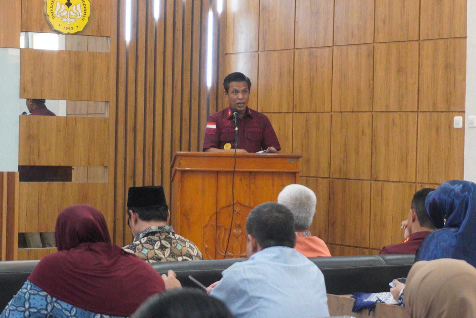 Plh Kepala Kanwil Kemenkumham Jawa Tengah Anton Edward Wardhana saat membuka Asistensi Teknis Drafting Paten di Gedung LPPM Universitas Jenderal Soedirman (UNSOED), Kamis (10/10/2024).