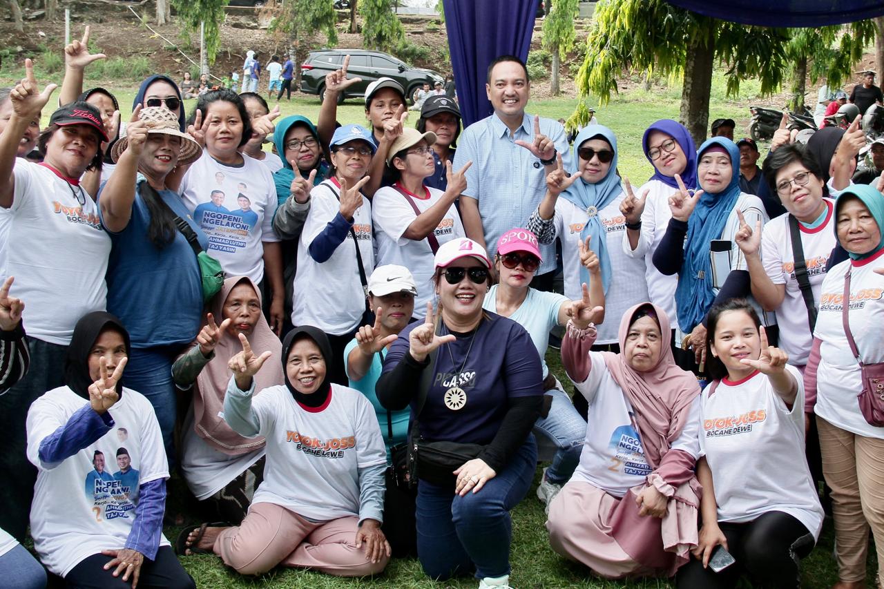 Calon Wali Kota Semarang, Yoyok Sukawi bersilaturahmi dengan ratusan caddy di Lapangan Golf Manyaran, Senin (14/10/2024) sore.