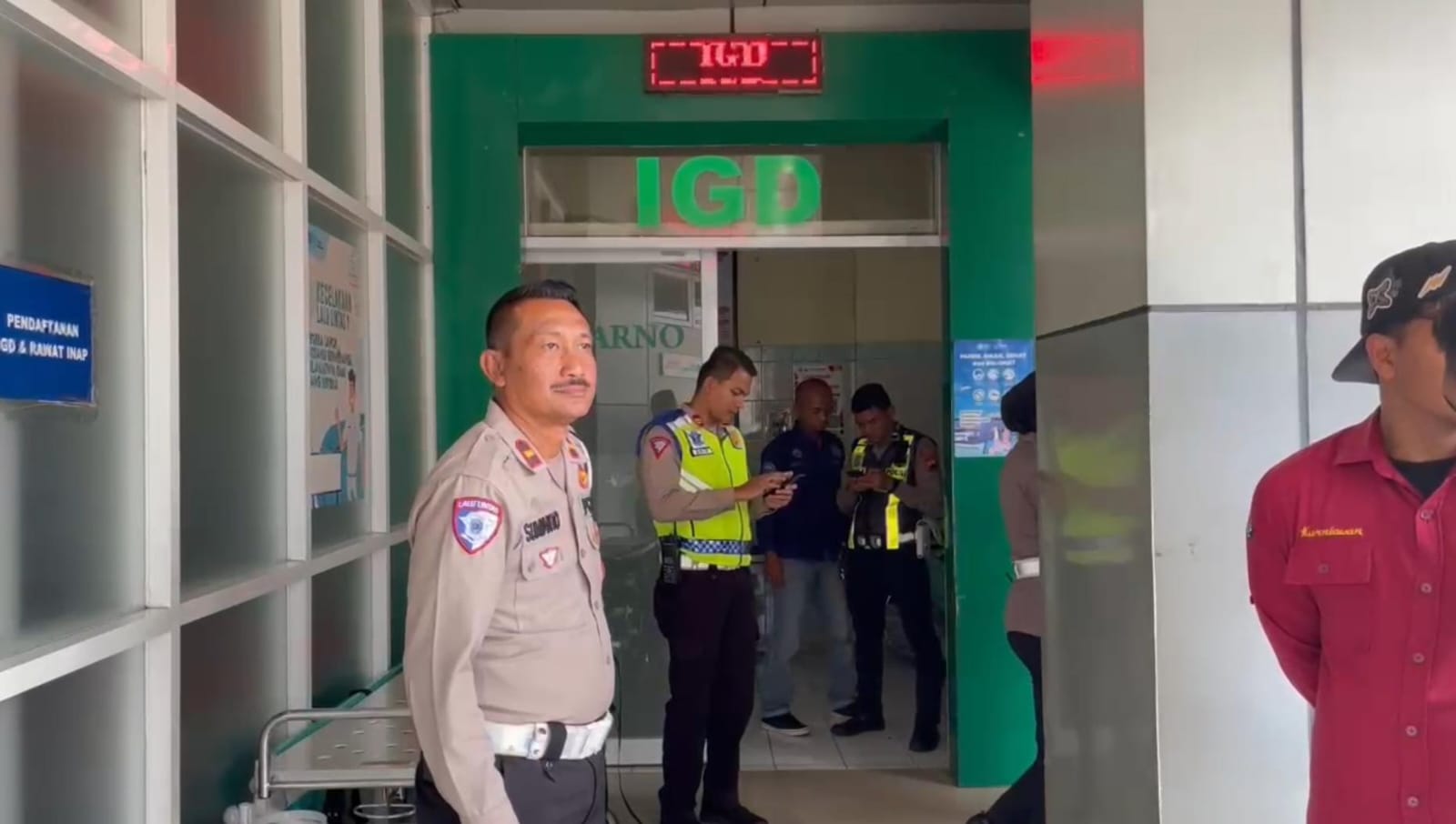 Kondisi IGD usai 25 korban kecelakaan di tol Ungaran dilarikan ke IGD RSUD dr Gondo Suwarno Ungaran. Maria Novena/Jawa Pos Radar Semarang