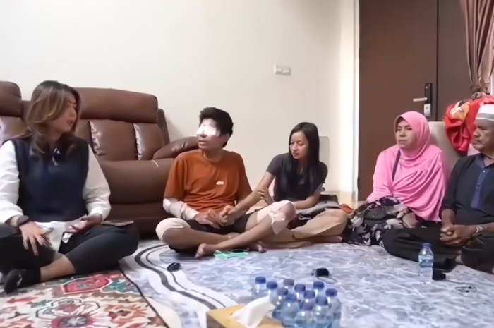 Momen penjelasan Pratiwi Noviyanthi (Novi) terkait polemik uang donasi 1,5 M korban penyiraman air keras Agus Salim.