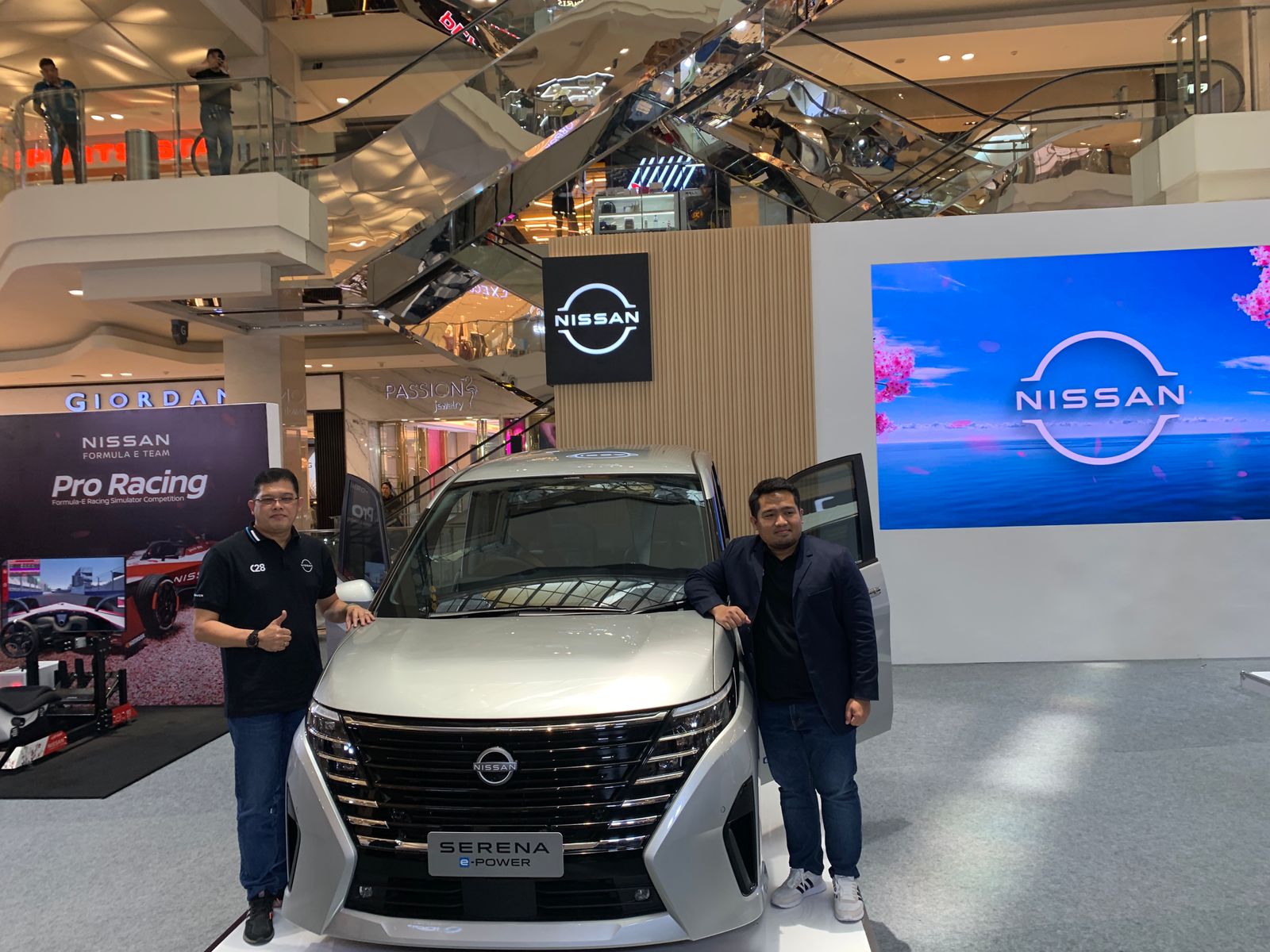 Nissan Serena e-POWER hadir di Kota Semarang