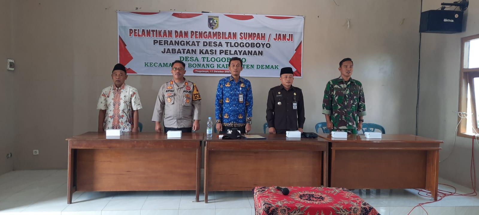 Prosesi pelantikan perangkat Desa Tlogoboyo Kecamatan Bonang dihadiri Forkopimcam Bonang.(wahibpribadi)
