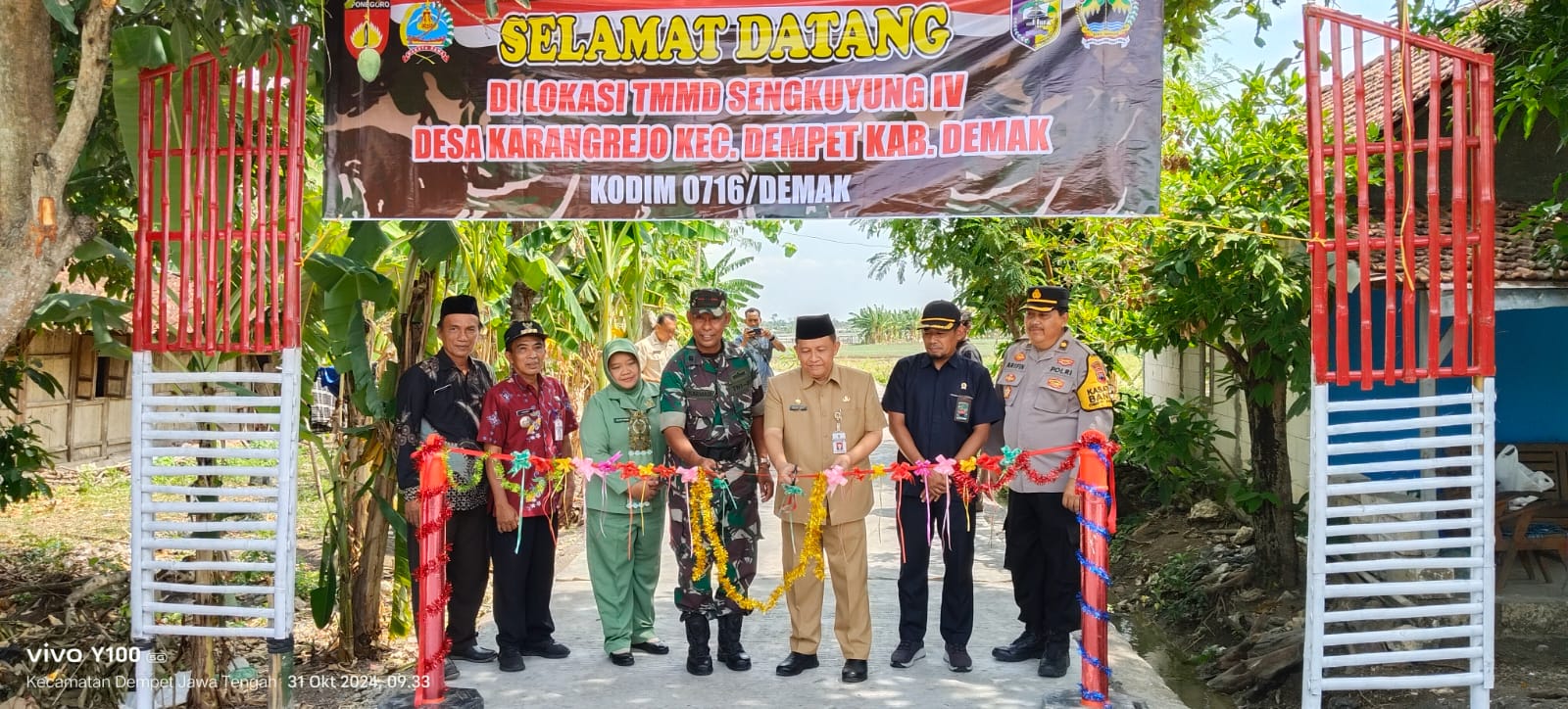 Kepala Dinpermades P2KB Pemkab Demak Taufik Rifai dalam penutupan TMMD di Desa Karangrejo Kecamatan Dempet. (Wahibpribadi)
