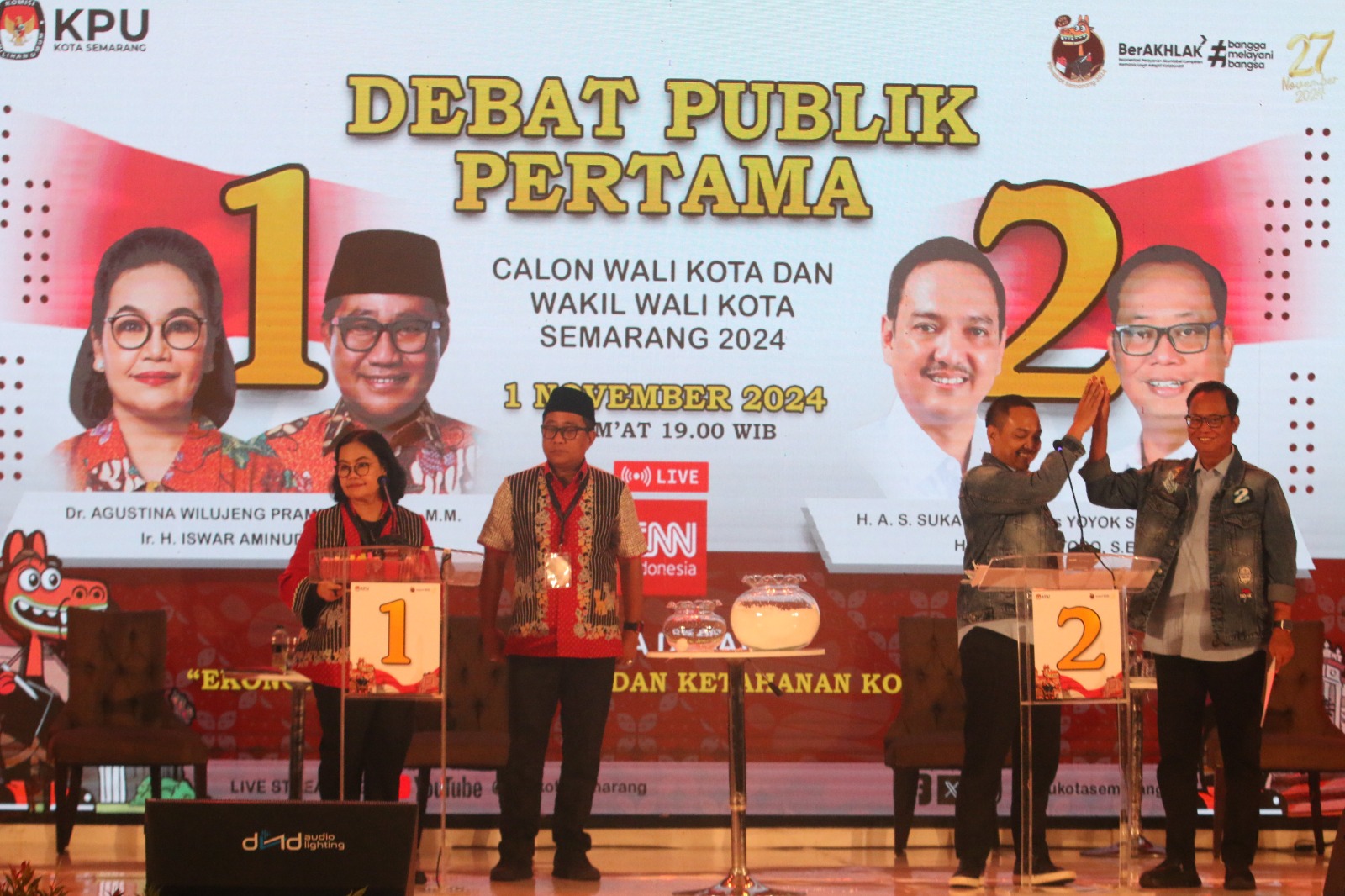 Debat Perdana Pilwakot Semarang paslon 01 dan 02 diselenggarakan oleh KPU Semarang di MG Setos pada Jumat (1/11/2024)