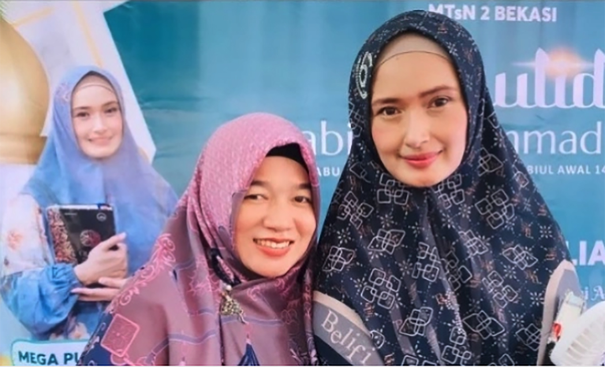Mega Putri Aulia, mantan pesinetron usai mengisi ceramah pengajian