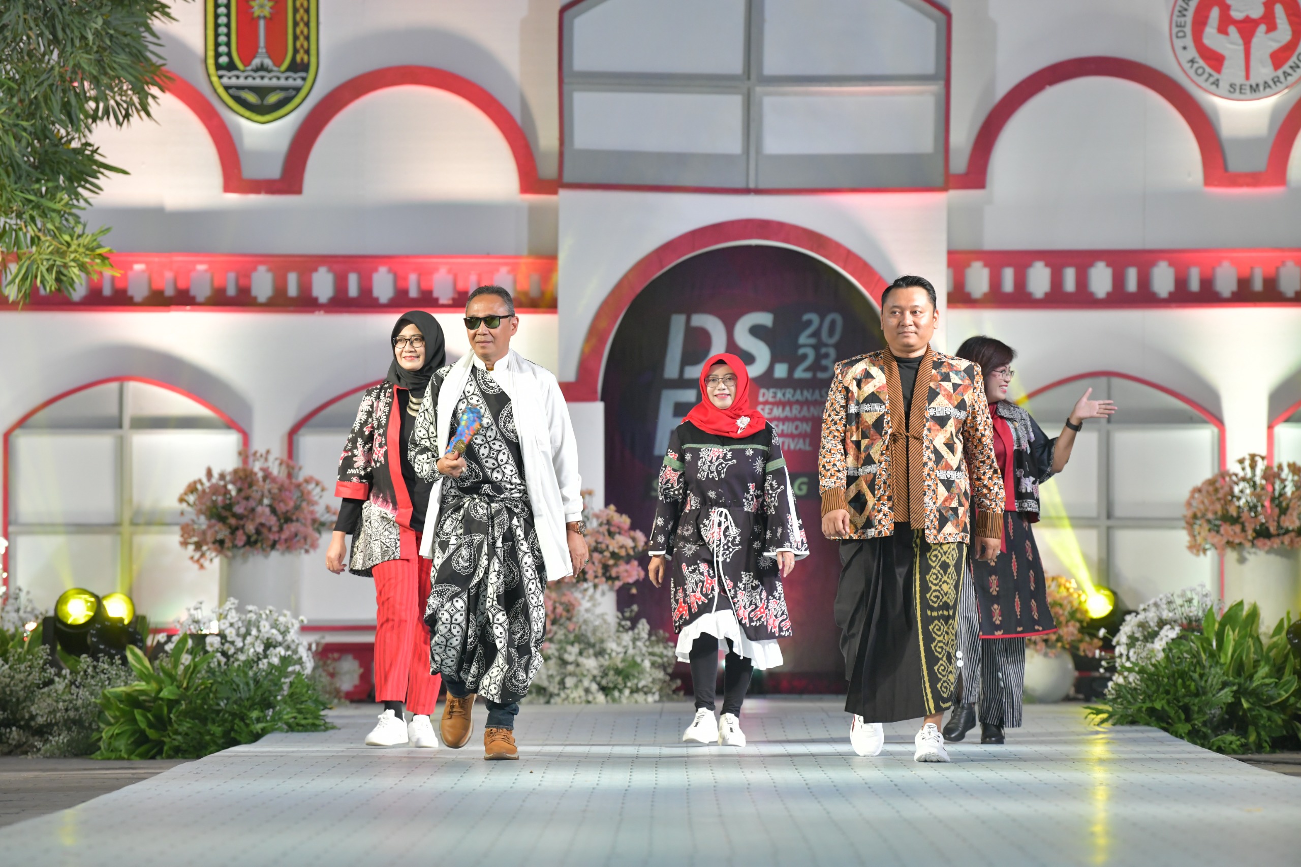 Pameran UMKM bertajuk "Dekranasda Semarang Festival Tahun 2024" akan kembali hadir. Selama 3 hari, pameran rutin tahunan tersebut digelar di Kota Lama Semarang. Mulai hari Kamis (28/11) sampai dengan